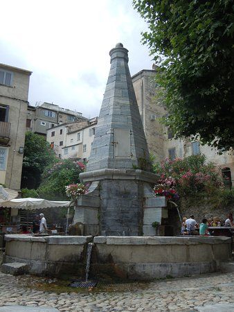 Fontaine des Quatre-Canons