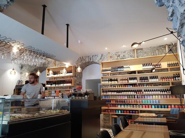 Ghisoni's Coffee House