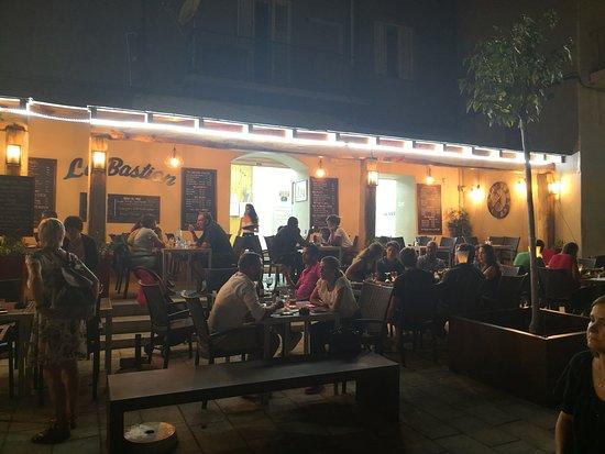 Le Bastion Bar & Restaurant